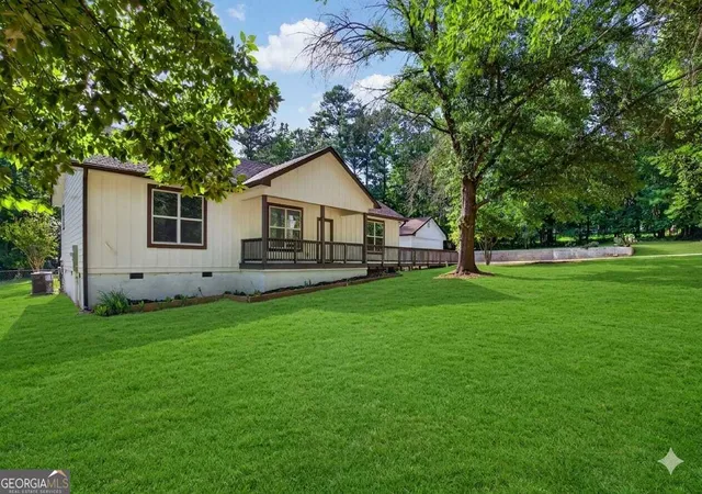 2nd image of 100 Willow Creek Dr, Locust Grove, GA 30248 | MLS# 10790025