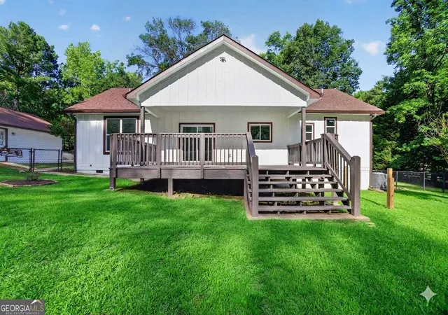 4th image of 100 Willow Creek Dr, Locust Grove, GA 30248 | MLS# 10790025