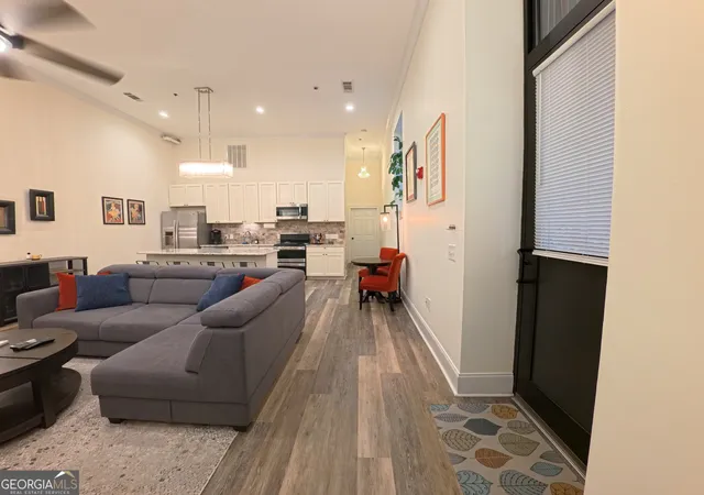 Photo 1 of Single family home for sale at 522 Cherry St #APT 101, Macon, GA 31201 | MLS# 10818694 | Listing updated on 2026-09-11