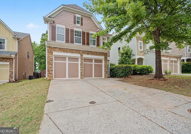 Photo 2 of Single family home for sale at 6060 Bentley Way, Cumming, GA 30040 | MLS# 10757267 | Listing updated on 2026-07-28
