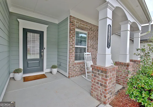 Photo 4 of Sale Pending at 195 Amherst Way, Fayetteville, GA 30215 | MLS# 10818036 | Listing updated on 2026-08-20