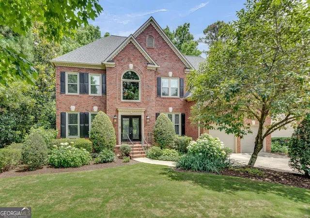 Photo 1 of Sale Pending at 520 Fawn Run, Alpharetta, GA 30005 | MLS# 10774868 | Listing updated on 2026-08-27