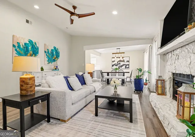 Photo 1 of Single family home for sale at 1370 Terramont Dr, Roswell, GA 30076 | MLS# 10793494 | Listing updated on 2026-07-15