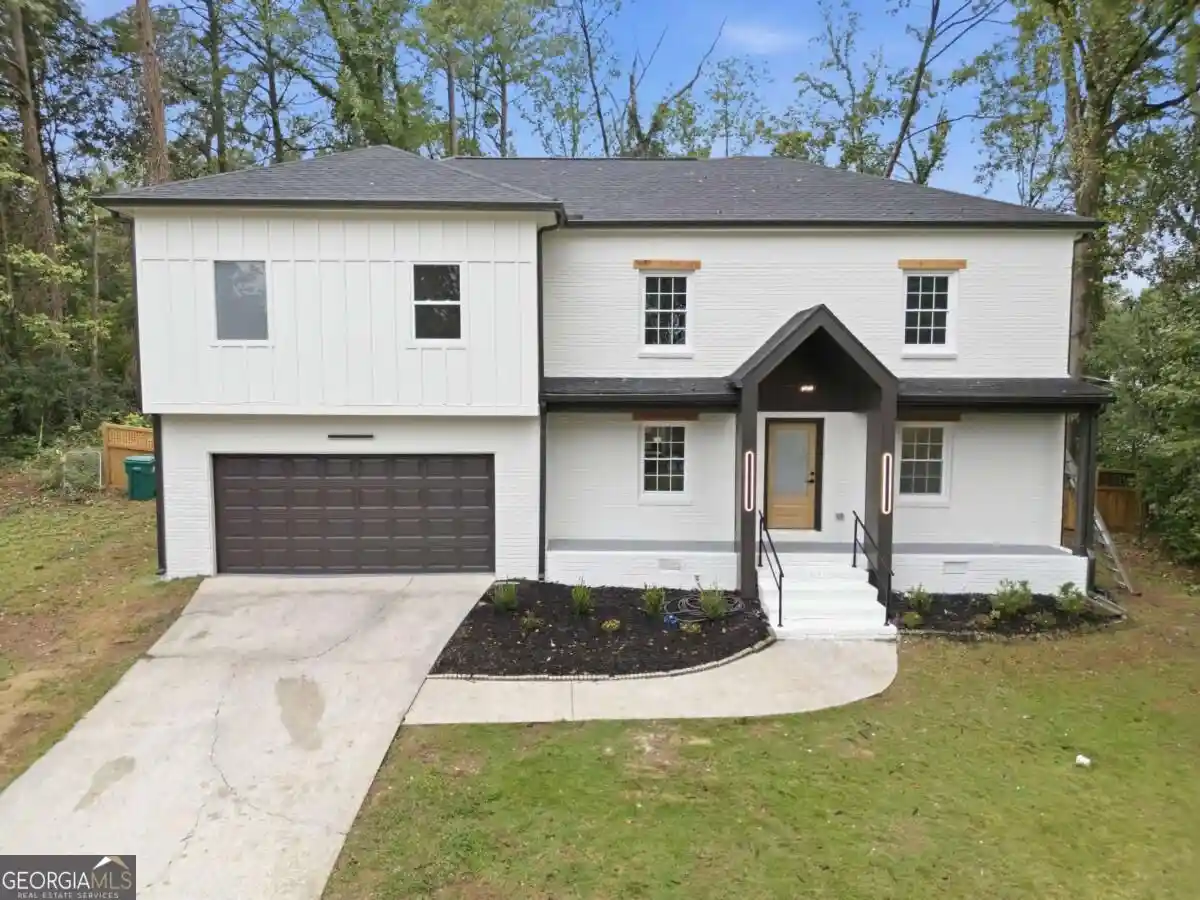 Single family home for sale at 3820 Lake Dr SE, Smyrna, GA 30082 | MLS# 10872297