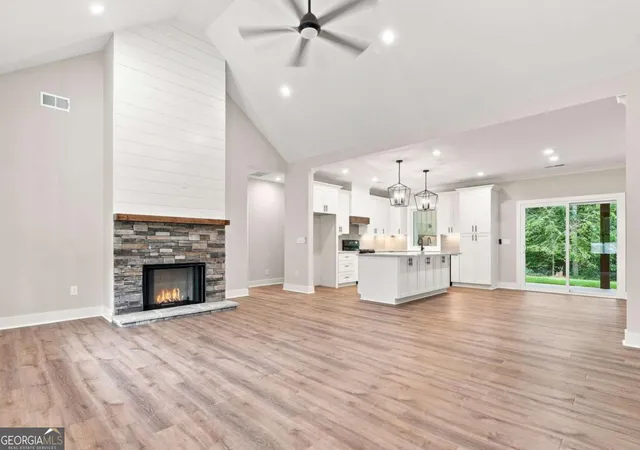 3rd image of 647 S Mccollum Dr, Canton, GA 30114 | MLS# 10816075