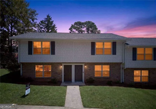 2nd image of 1 Villa Ct Se, Smyrna, GA 30080 | MLS# 10829940