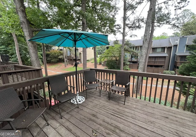 2nd image of 504 Sutters Pt, Sandy Springs, GA 30328