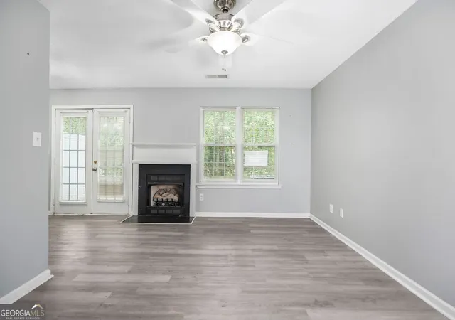 Photo 3 of Condo for sale at 6947 Gallant Cir Se #10, Mableton, GA 30126 | MLS# 10809928 | Listing updated on 2026-09-12