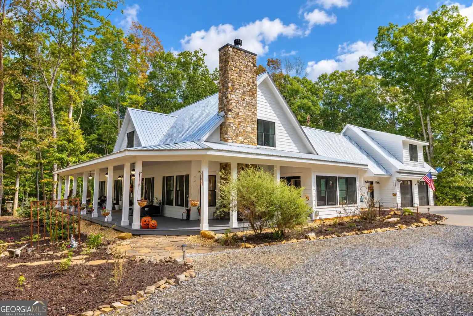 Photo 1 of Single family home for sale at 392 Mustang Trl, Blairsville, GA 30512 | MLS# 10868779 | Listing updated on 2026-10-21