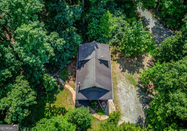 Photo 4 of Single family home for sale at 6893 Lakeside Pl, Gainesville, GA 30506 | MLS# 10822875 | Listing updated on 2026-10-02