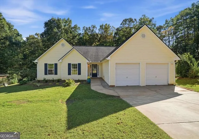 Single family home for sale at 178 Oak Ridge Dr, Dawsonville, GA 30534 | MLS# 10873861
