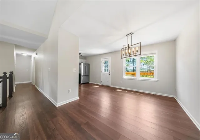Photo 4 of Single family home for sale at 13 Stonecreek Dr Sw, Cartersville, GA 30120 | MLS# 10833285 | Listing updated on 2026-09-19