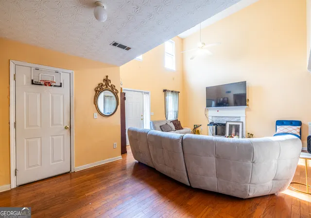Photo 4 of Single family home for sale at 127 Resthaven Dr, Lawrenceville, GA 30044 | MLS# 10803058 | Listing updated on 2026-09-24