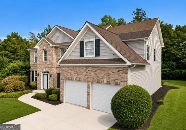 Photo 2 of Single family home for sale at 620 Windham Wy, Mcdonough, GA 30253 | MLS# 10832468 | Listing updated on 2026-09-28