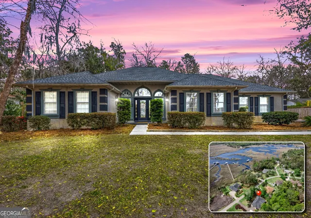 Photo 1 of Sale Pending at 811 Riverview Dr W, Saint Marys, GA 31558 | MLS# 10702865 | Listing updated on 2026-08-28