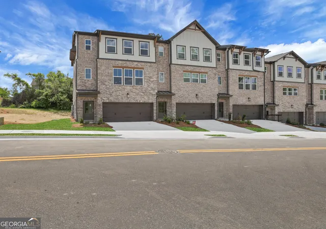 1st image of 386 Sunset Hollow St, Sugar Hill, GA 30518 | MLS# 10789758