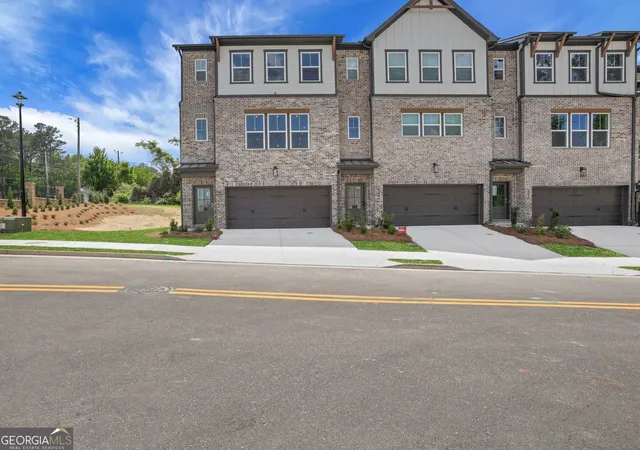2nd image of 386 Sunset Hollow St, Sugar Hill, GA 30518 | MLS# 10789758
