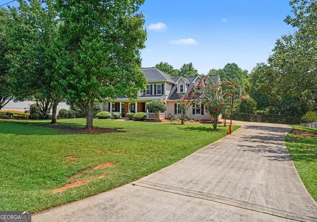 Photo 3 of Single family home for sale at 270 Airline Rd, Mcdonough, GA 30252 | MLS# 10828703 | Listing updated on 2026-09-17