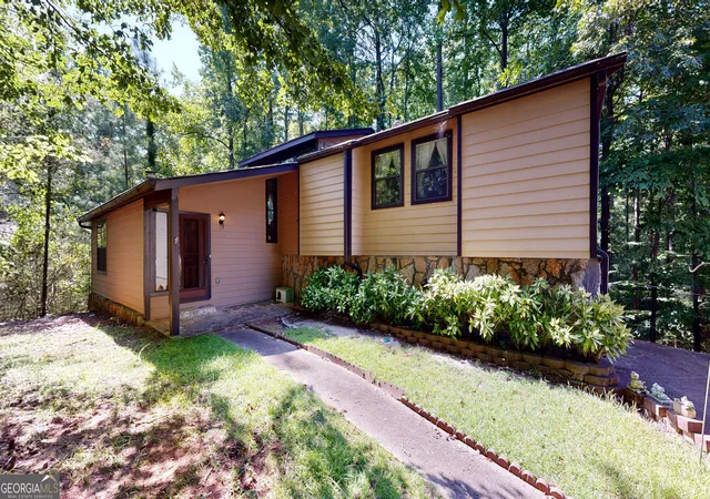 Photo 1 of Single family home for sale at 6562 Oakwood Dr, Douglasville, GA 30135 | MLS# 10828134 | Listing updated on 2026-09-11