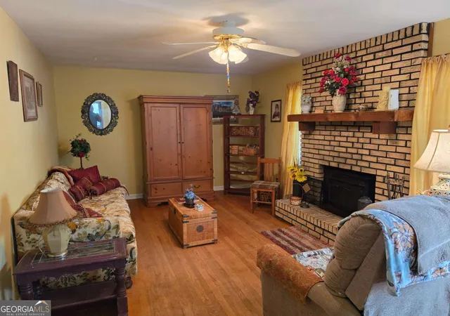 Photo 3 of Single family home for sale at 4107 Belvedere Dr, Gainesville, GA 30506 | MLS# 10728149 | Listing updated on 2026-04-22