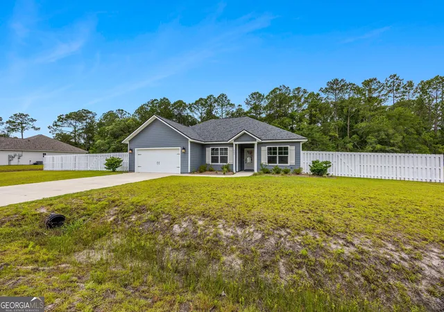 Photo 2 of Single family home for sale at 623 Foxwood Wy, Saint Marys, GA 31558 | MLS# 10781714 | Listing updated on 2026-08-25