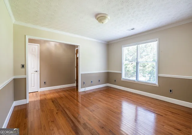 Photo 4 of Single family home for sale at 215 Valley Brk Trl, Jonesboro, GA 30238 | MLS# 10828833 | Listing updated on 2026-09-18