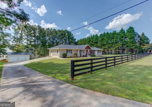 1st image of 900 Alcovy Street, Monroe, GA 30655 | MLS# 10828119