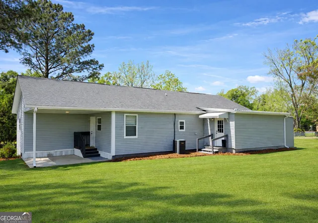 Homes for sale in Rochelle, GA | 21 6th Ave Ave, Rochelle, GA 31079 | MLS# 10729217