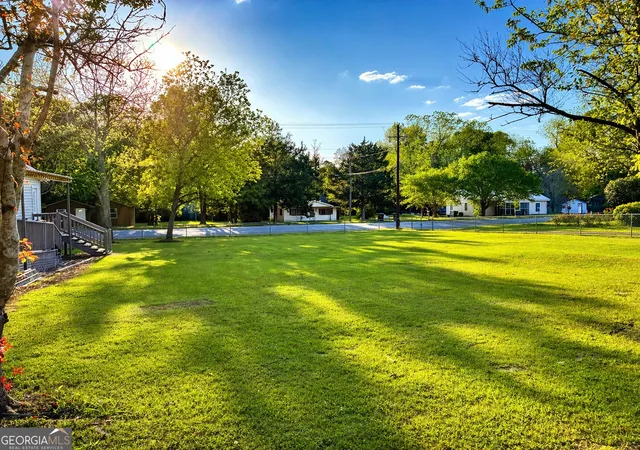 Homes for sale in Rochelle, GA | 21 6Th Ave Ave, Rochelle, GA 31079 | MLS# 10729217