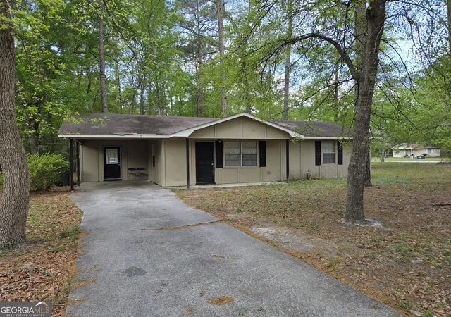 1st image of 219 Surrey Rd, Hinesville, GA 31313 | MLS# 10732032