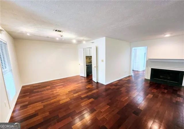 4th image of 8740 Roswell Roa #9D, Sandy Springs, GA 30350 | MLS# 10779570