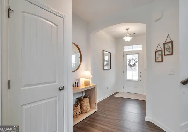 Photo 2 of Single family home for sale at 1106 Michigan Cir, Hoschton, GA 30548 | MLS# 10817352 | Listing updated on 2026-10-20