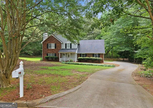 2nd image of 117 Lakeview Ln, Stockbridge, GA 30281 | MLS# 10806024