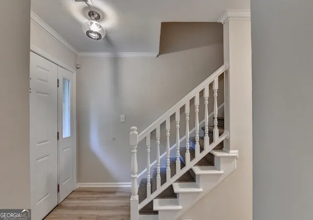 4th image of 6110 Windsor Trace Dr, Peachtree Corners, GA 30092 | MLS# 10802791
