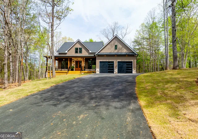 Single family home for sale at 1050 Rainbow Cir, Cleveland, GA 30528 | MLS# 10731340 | Listing updated on 2026-09-10
