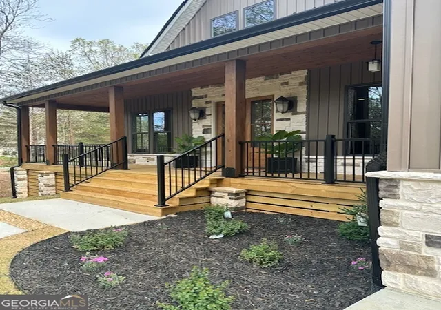 Photo 2 of Single family home for sale at 1050 Rainbow Cir, Cleveland, GA 30528 | MLS# 10731340 | Listing updated on 2026-09-10
