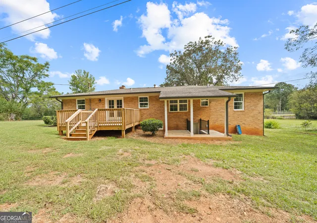 Photo 4 of Single family home for sale at 628 Dennis Station Rd, Eatonton, GA 31024 | MLS# 10622756 | Listing updated on 2026-10-18