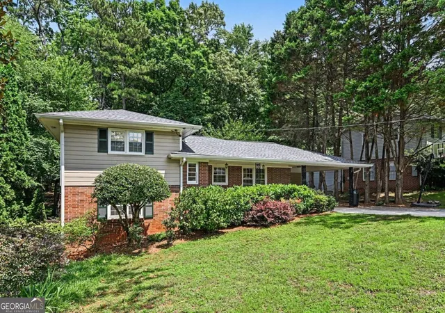 Photo 3 of Single family home for sale at 2632 Laurel Ridge Dr, Decatur, GA 30033 | MLS# 10784685 | Listing updated on 2026-09-12