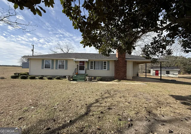 Homes for sale in Abbeville, GA | 15497 Hwy 233, Abbeville, GA 31001 | MLS# 10667214