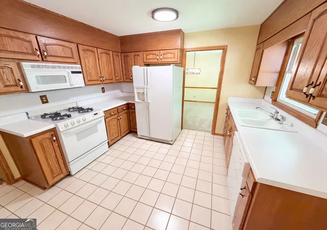 Photo 2 of Sale Pending at 3607 Santa Fe Trl, Atlanta, GA 30340 | MLS# 10827733 | Listing updated on 2026-09-29