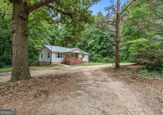Homes for sale in Bowdon, GA | 5552 Smithfield Rd, Bowdon, GA 30108 | MLS# 10794567