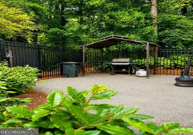 Listing Photo 5 - Condo for sale in building located at 1303 Country Park Dr, Smyrna, GA 30080