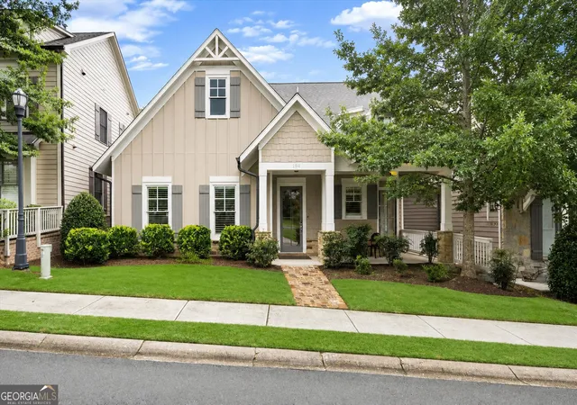 Photo 1 of Single family home for sale at 194 Red Buckeye Ave, Marietta, GA 30060 | MLS# 10819680 | Listing updated on 2026-09-12