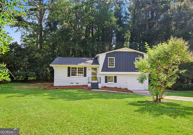 Photo 1 of Single family home for sale at 6200 Auburn Dr, Riverdale, GA 30296 | MLS# 10835607 | Listing updated on 2026-09-11