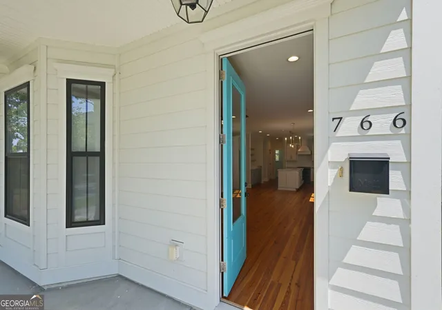 3rd image of 766 E Park Ave, Savannah, GA 31401 | MLS# 10826458