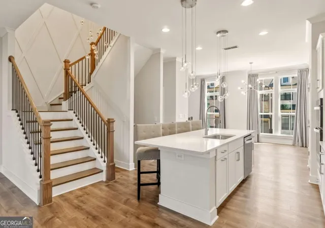 5th image of 615 Fair View Cir, Roswell, GA 30076 | MLS# 10733366