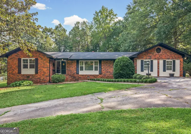 1st image of 163 Sheppard Dr, Newnan, GA 30263 | MLS# 10803971