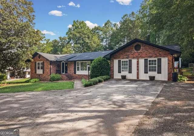3rd image of 163 Sheppard Dr, Newnan, GA 30263 | MLS# 10803971