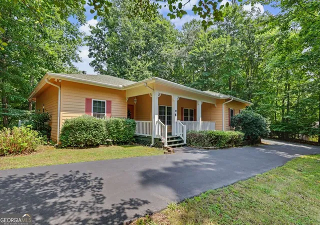 1st image of 2360 Robin Hood Trl, Hiawassee, GA 30546 | MLS# 10815938