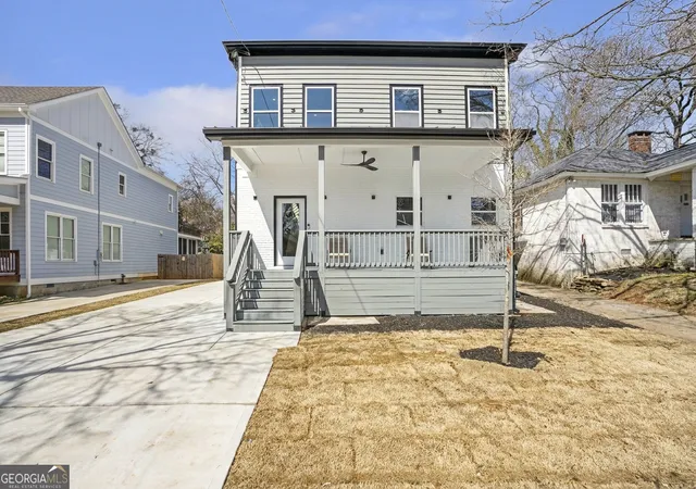 Photo 2 of Single family home for sale at 959 Woodbourne Dr Sw, Atlanta, GA 30310 | MLS# 10799560 | Listing updated on 2026-08-18